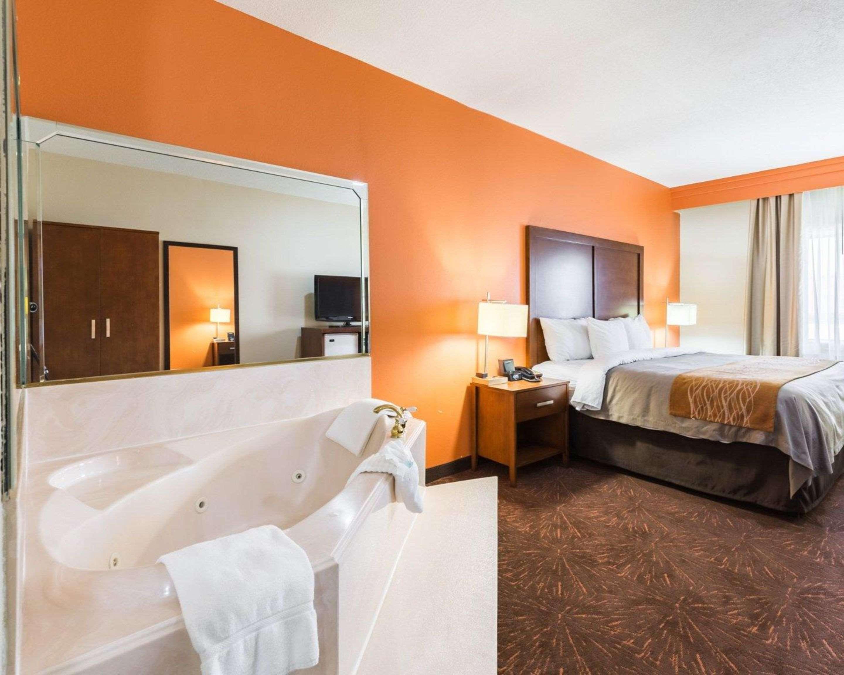Econo Lodge Inn & Suites East Houston I-10 Luaran gambar