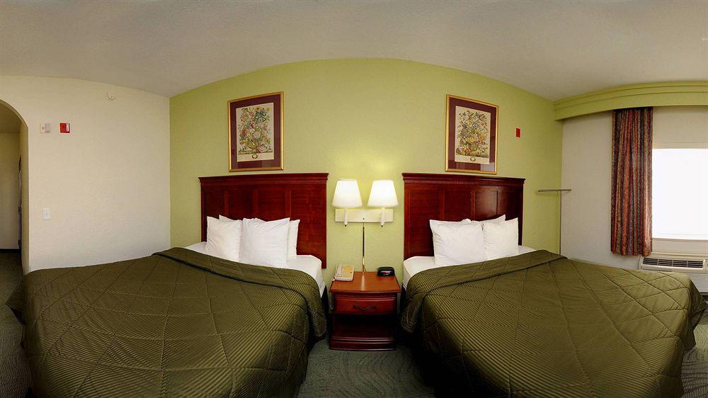 Econo Lodge Inn & Suites East Houston I-10 Dalaman gambar